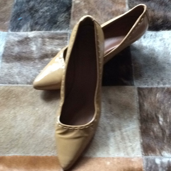 Donald pliner wedge shoes - Picture 1 of 7